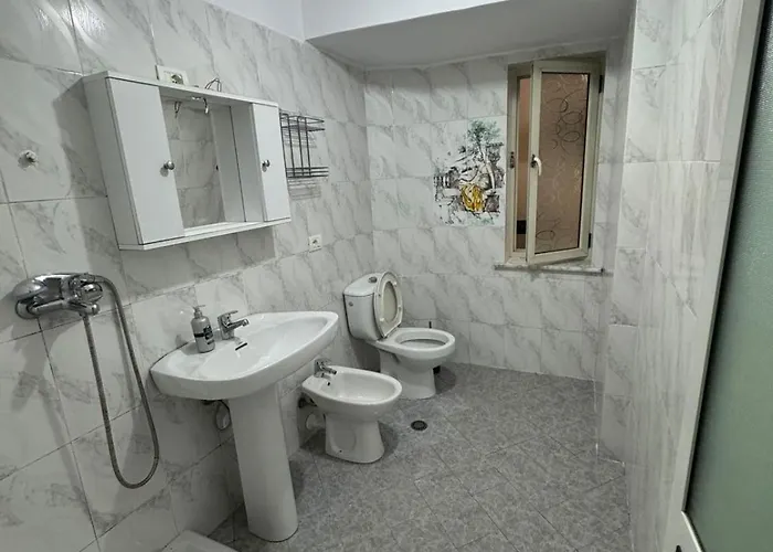 Rian 아파트 티라나